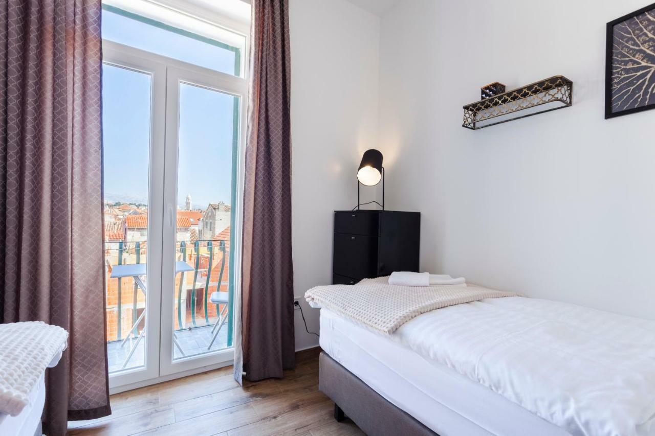 Cozy Apartment Lile In The Heart Of Old Town สปลิท ภายนอก รูปภาพ