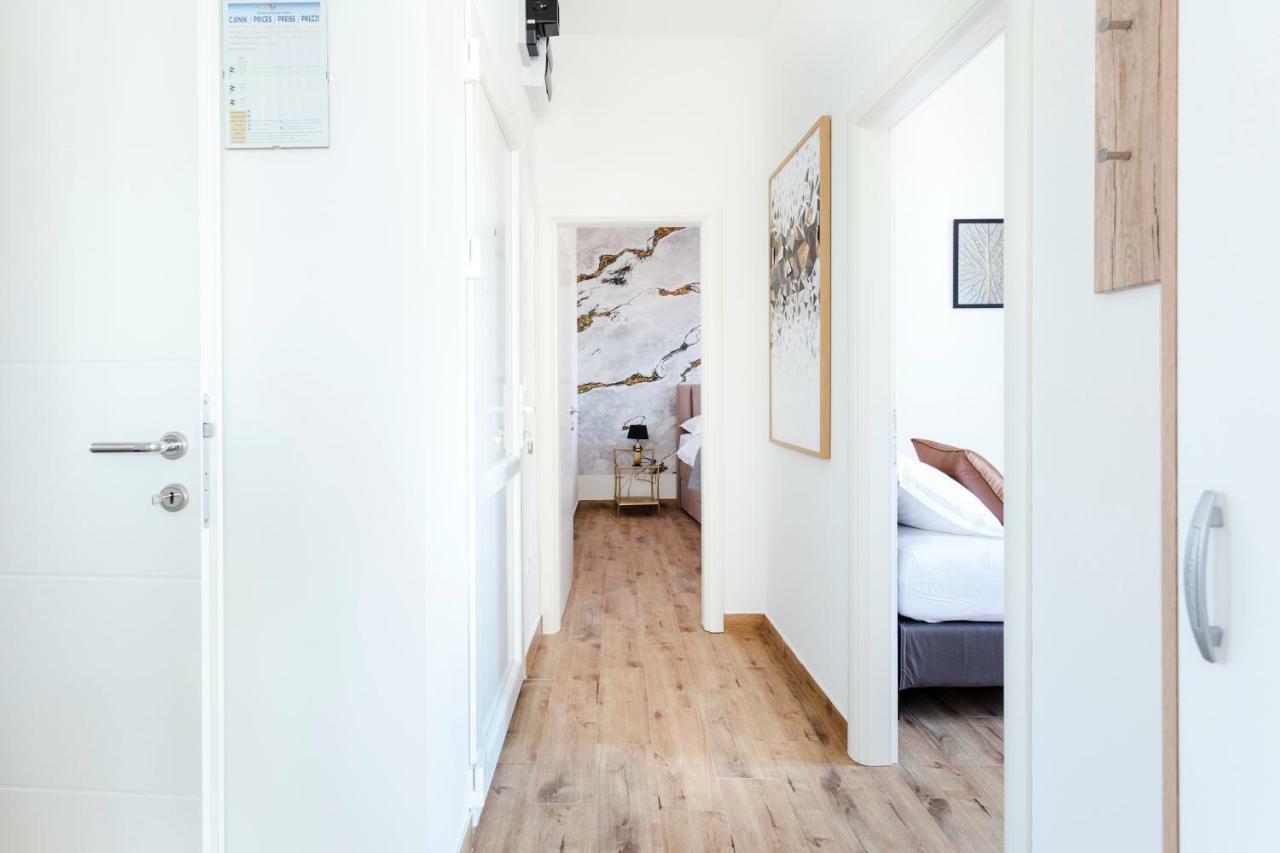 Cozy Apartment Lile In The Heart Of Old Town สปลิท ภายนอก รูปภาพ