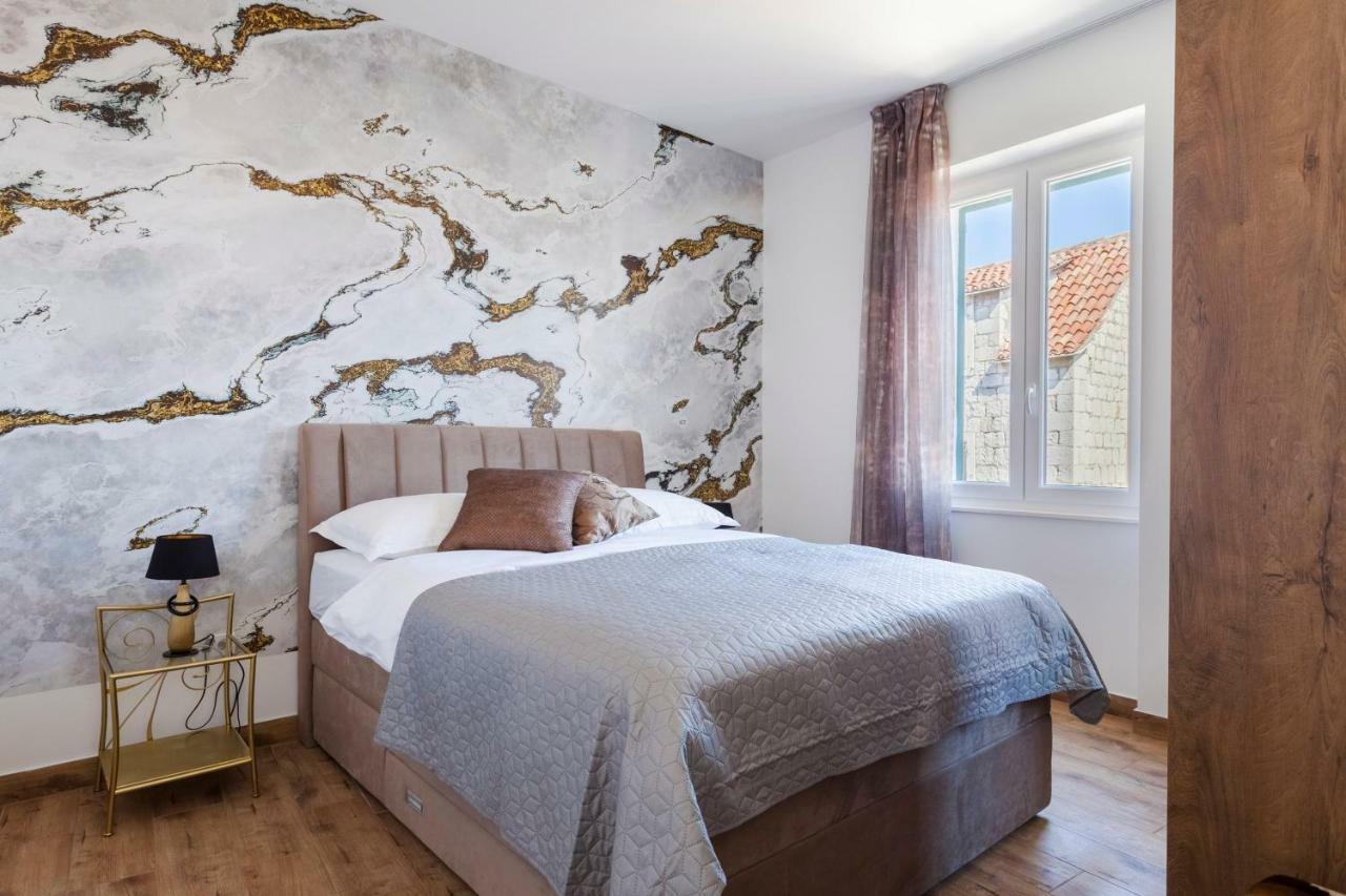 Cozy Apartment Lile In The Heart Of Old Town สปลิท ภายนอก รูปภาพ