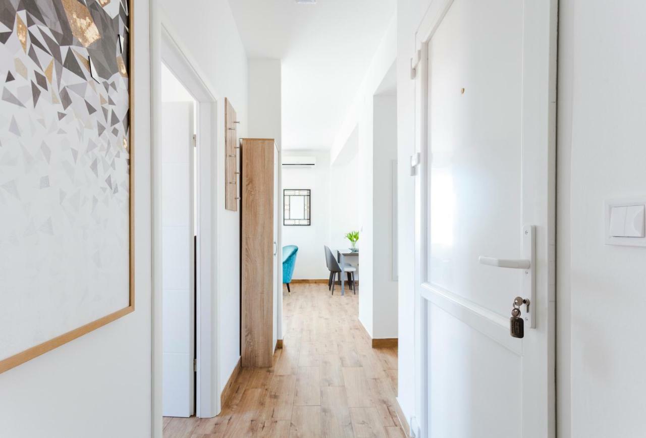 Cozy Apartment Lile In The Heart Of Old Town สปลิท ภายนอก รูปภาพ