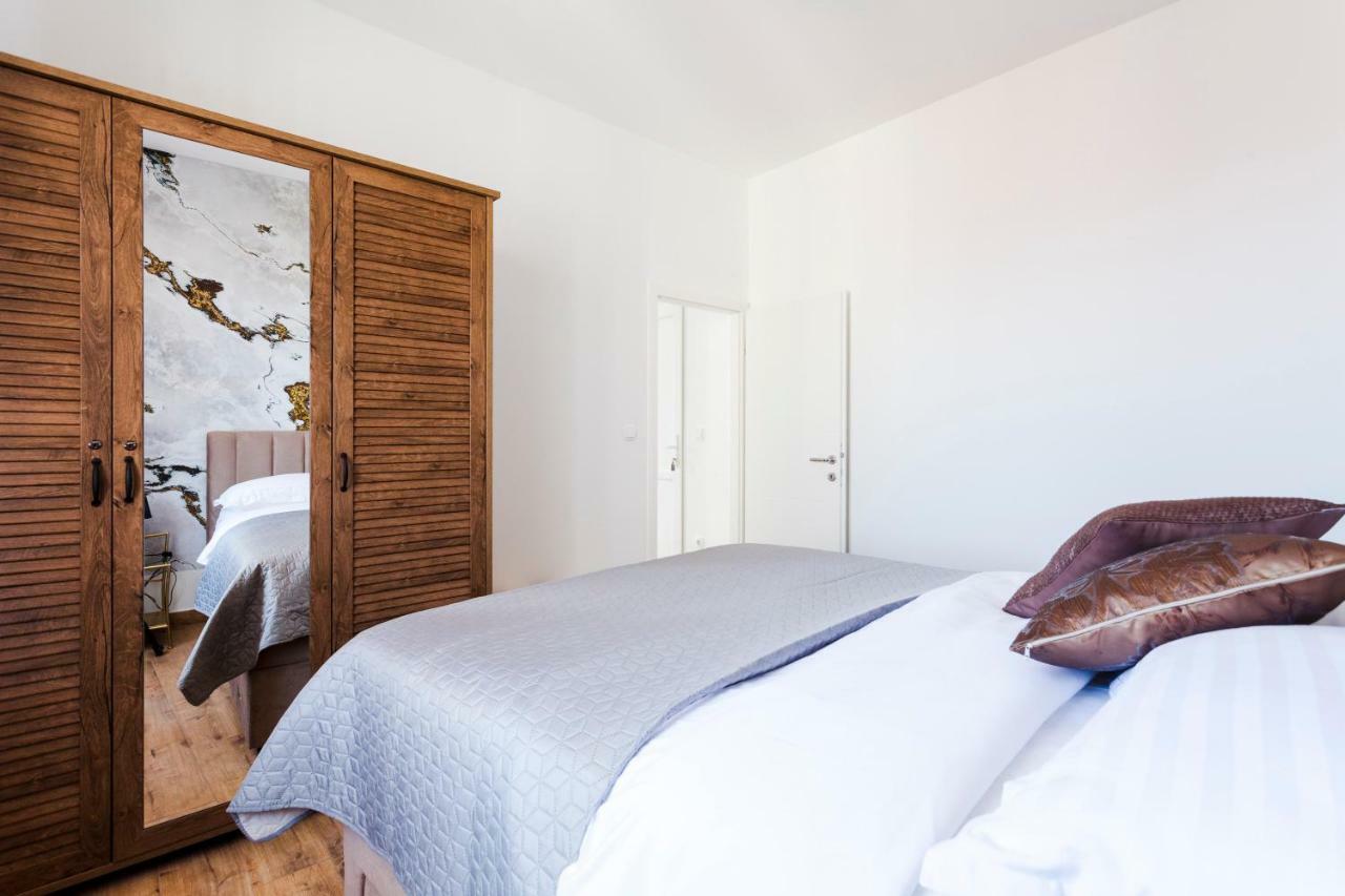 Cozy Apartment Lile In The Heart Of Old Town สปลิท ภายนอก รูปภาพ